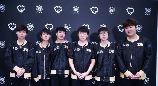 怀揣着对未 怀揣着对未